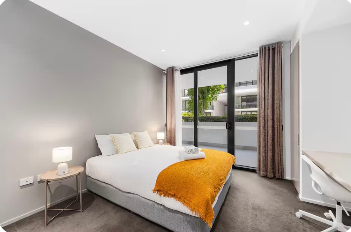 apartment in Mascot